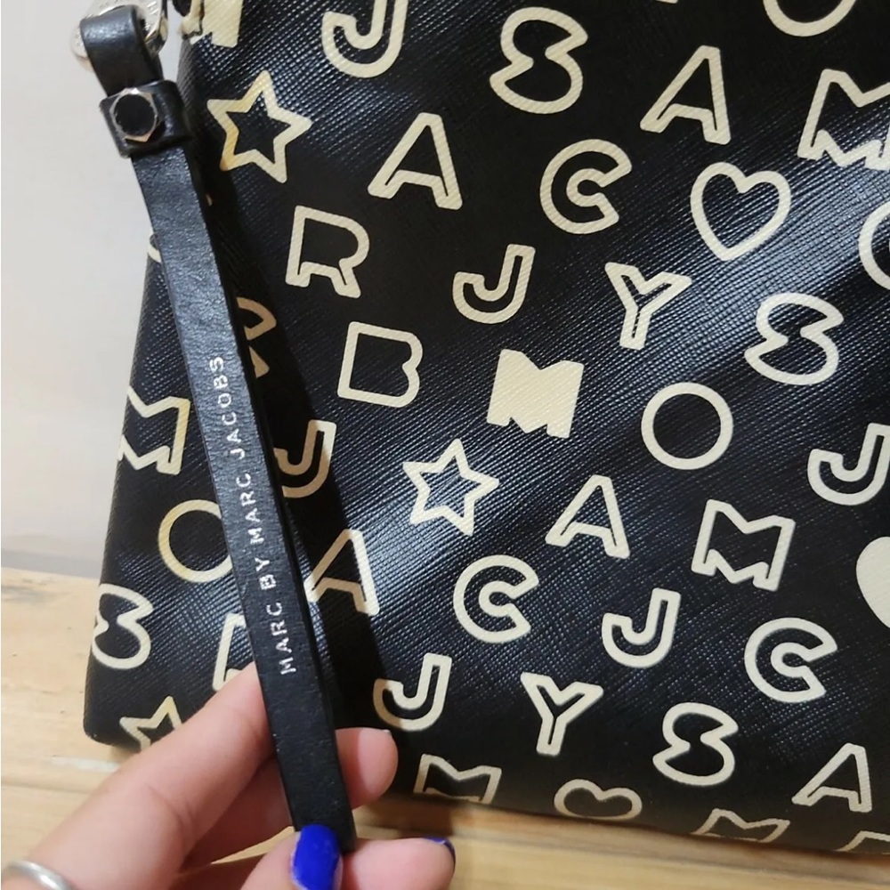 MARC BY MARC JACOBS 'Stardust' Wristlet iPad Case - $128